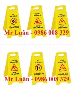 Biển cảnh báo chú ý nhựa chữ A