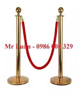 Cột chắn inox vàng dây nhung đỏ