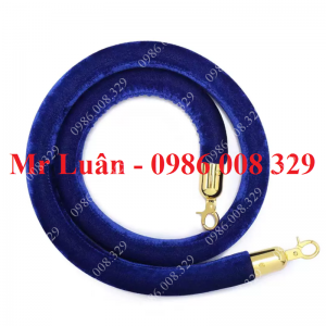 Dây nhung xanh khóa vàng rào chắn inox